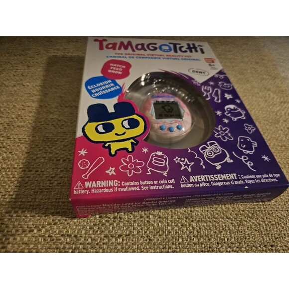 Bandai America - Original Tamagotchi, Sakura [Gen 1] Collectible, Interactive - Picture 4 of 7